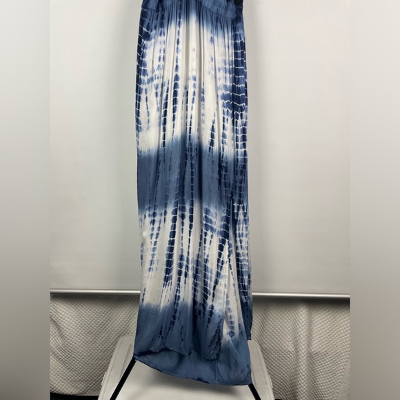 En Creme Blue White Tie Dye Triangle Bust Elastic Waist Rayon Maxi Halter‎ Dress - Picture 3 of 11
